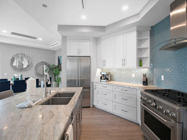 Gulf Views Siesta Key Vacation Condo Four Bedrooms - Ideal Beach Getaway
